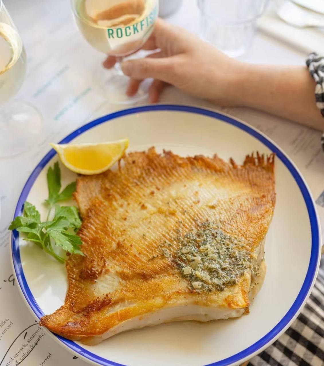 π Deep-Sea Stingray Wings(Premium Thick-Cut) β The Ultimate "Crunch" Experience in SG!